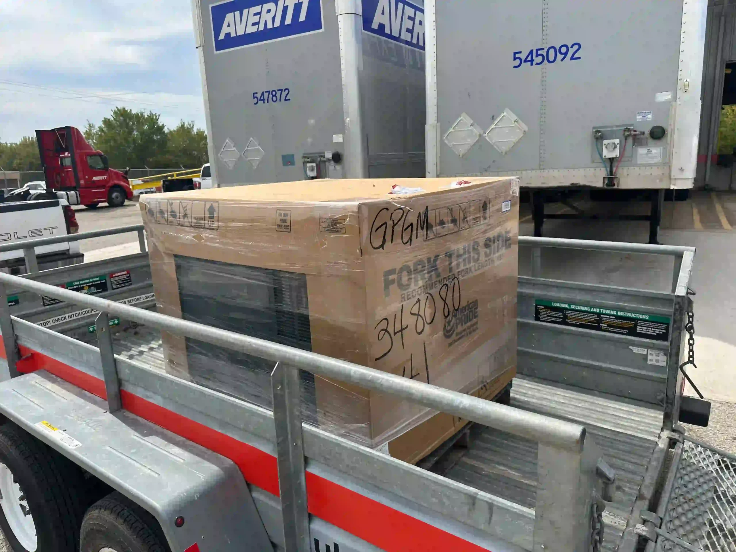 Professional installation of a high-efficiency 5-ton AC condenser in a Texas backyard, compliant with 2026 A2L refrigerant regulations to lower the cost for HVAC replacement.